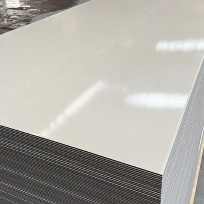 Enkel å installere dekorativ veggplate