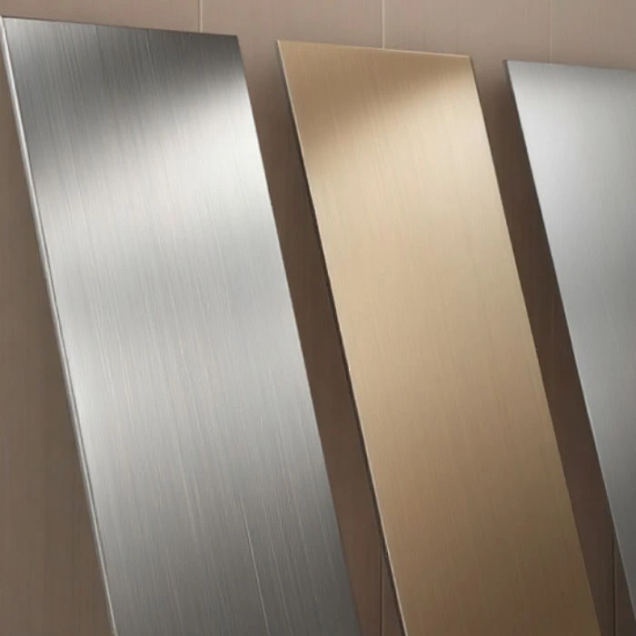 Metallstrukturert finerpanel